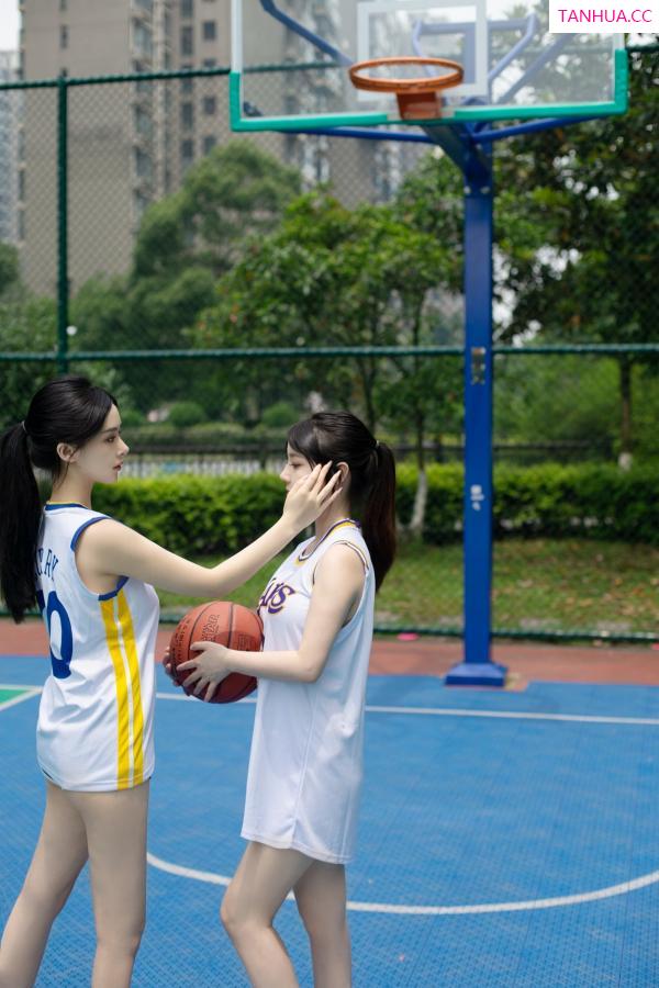   [XiuRen]高清写真图 2024.06.21 No.8744 豆瓣酱 模特合集第26张图片
